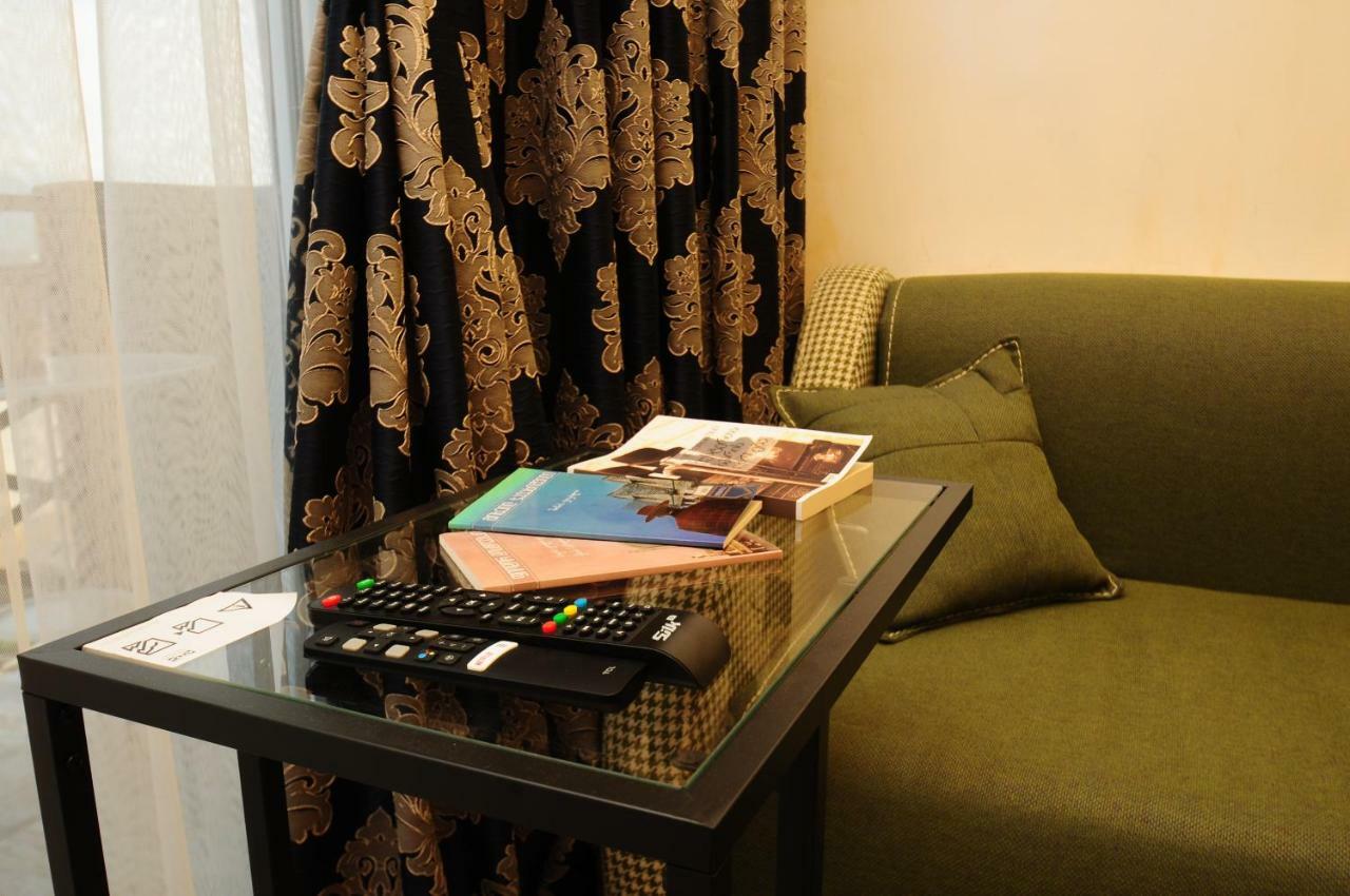 Apartments With A View Of The Trinity Holy Batumi Bagian luar foto